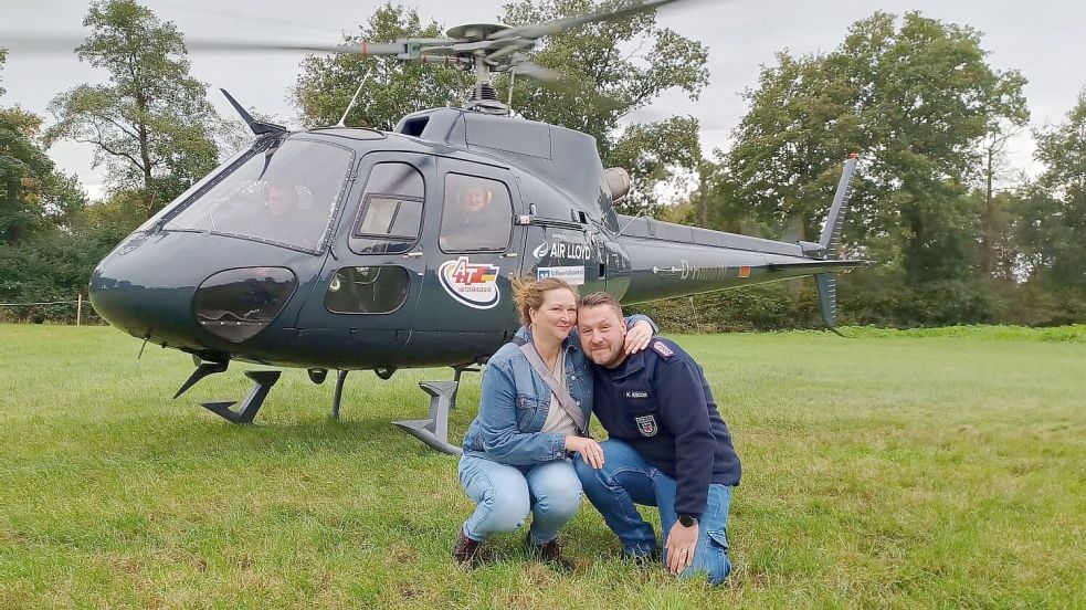 Sabine Martens und Karsten Kroon hatten einen besonderen Rundflug über verschiedene Ortschaften in Uplengen. Foto: privat