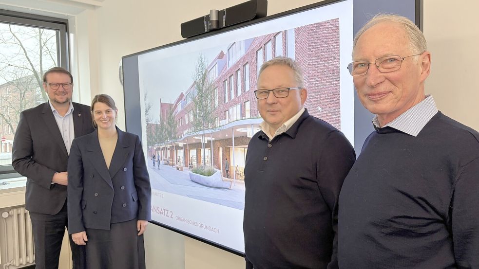 Sie stellte die neue Neutor-Galerie vor: Oberbürgermeister Tim Kruithoff (von links), Stadtbaurätin Irina Krantz sowie Bernd Gröttrup und Wiard Oltmanns von der Neutor Galerie GbR. Foto: Stephanie Schuurman/Archiv