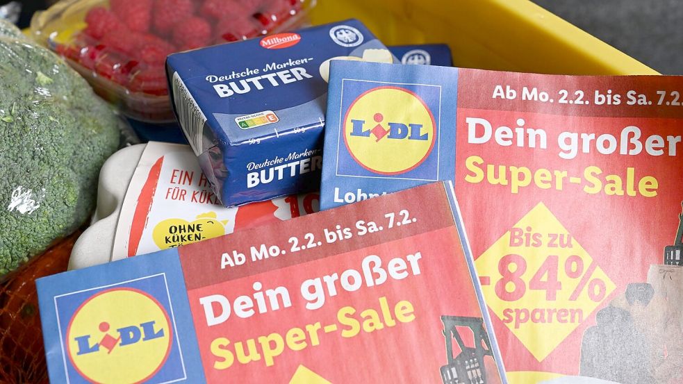 Lidl kämpft um die Gunst der Kundinnen und Kunden, auch mit Hilfe von Werbekampagnen und Rabattaktionen. Foto: Hendrik Schmidt