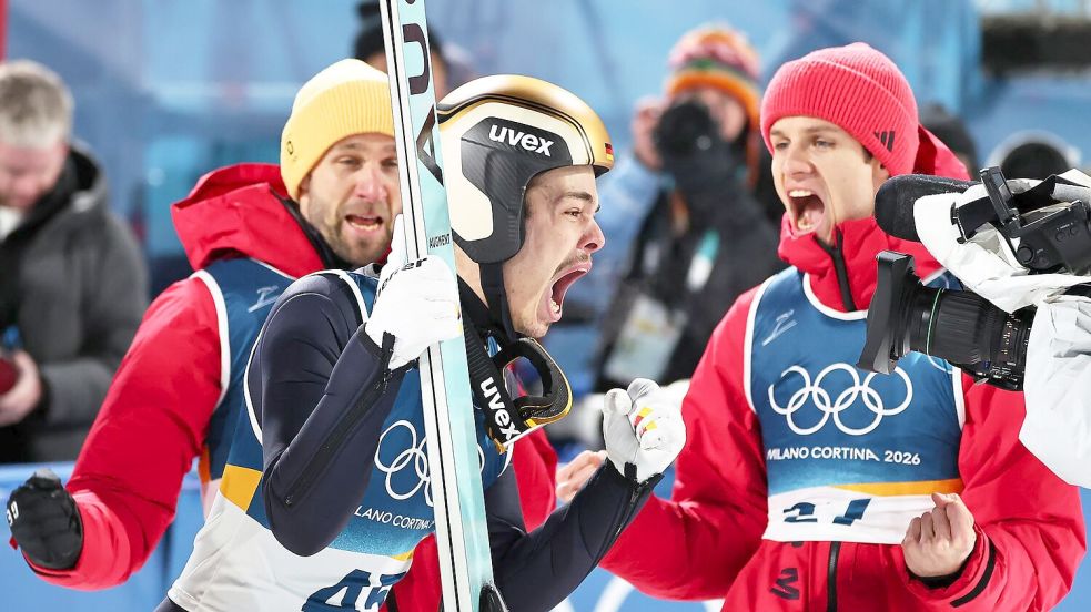 Gold-Coup: Skispringer Philipp Raimund schreit seine Freude über den Olympiasieg heraus. (Archivbild) Foto: Daniel Karmann