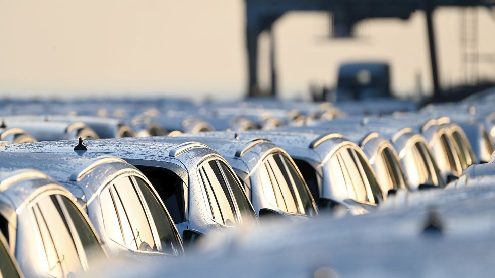 Besonders die Autoexporte in die USA sind eingebrochen (Archivbild) Foto: Lars Penning