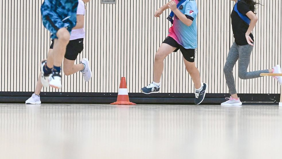 Ein KI-Tool könnte vielleicht bald die Benotung im Sportunterricht verändern. (Symbolbild) Foto: Bernd Weißbrod