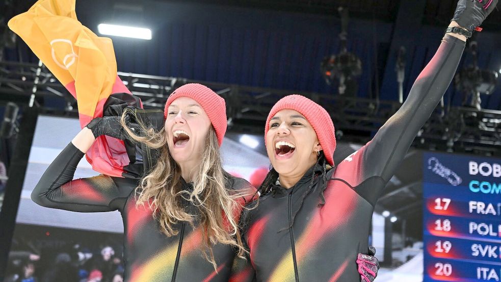 Nach der Gold-Fahrt: Laura Nolte (l) und Deborah Levi. Foto: Robert Michael