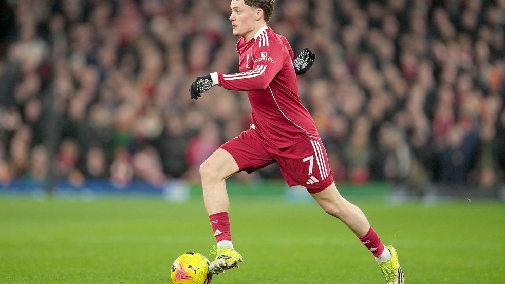 Florian Wirtz verletzte sich beim Aufwärmen. (Archivfoto) Foto: Jon Super/AP/dpa