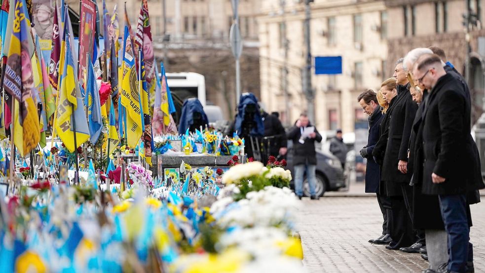Die EU-Spitze und weitere europäische Regierungs- und Staatschefs sind am vierten Jahrestag des russischen Einmarsches in die Ukraine zu Gedenkveranstaltungen nach Kiew gereist. Foto: Mads Claus Rasmussen/Ritzau Scan