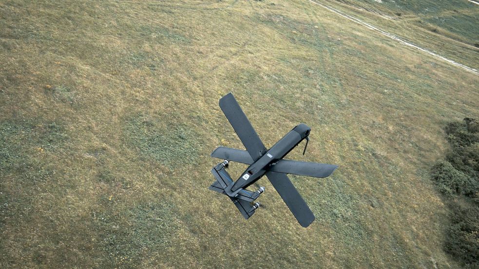 Die Drohne „HX-2“ soll in der Lage sein, Artillerie, gepanzerte und andere militärische Ziele auf bis zu 100 km Reichweite zu bekämpfen. Foto: Helsing