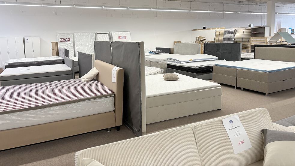 Auch Betten, Matratzen und Lattenroste sind bei Sika XXL in großer Auswahl erhältlich.