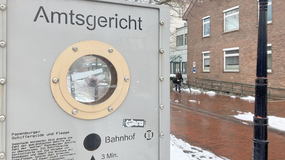 Vor dem Amtsgericht Papenburg muss sich ein 50-jähriger Mann aus dem nördlichen Emsland verantworten. Vorgeworfen werden ihm unter anderem Drogendelikte. Foto: Gerd Schade