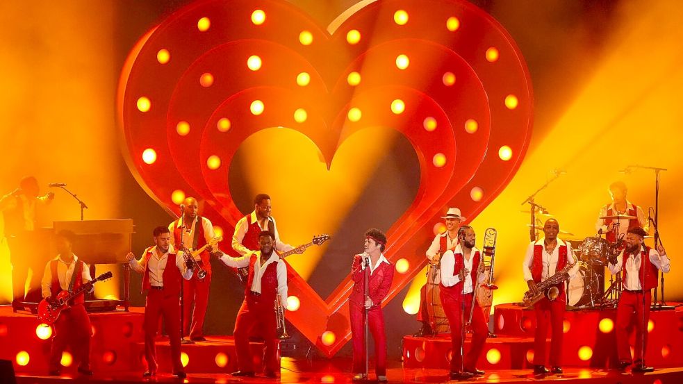 Auf seinem neuen Album „The Romantic“ zelebriert Bruno Mars den Sound der 70er Jahre. Foto: Chris Pizzello/Invision/AP/dpa