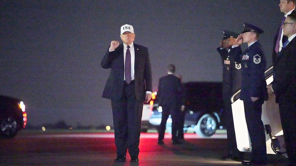 US-Präsident Trump drängt den Iran zu einem Abkommen. Foto: Matt Rourke/AP/dpa