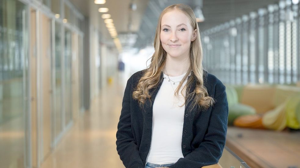 Die 20 Jahre alte Lilly Hiebenthal aus Sachsen leidet an einer äußert seltenen Immunkrankheit. Foto: Sebastian Kahnert