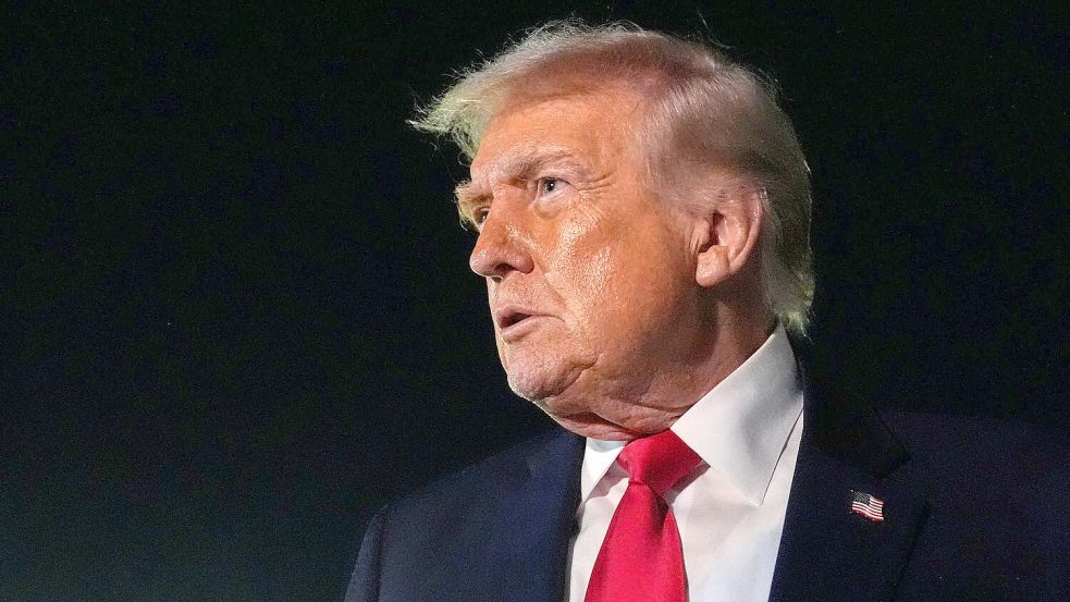 Die USA haben nach Angaben von US-Präsident Trump einen Angriff gegen den Iran begonnen. (Archivbild) Foto: Julia Demaree Nikhinson/AP/dpa