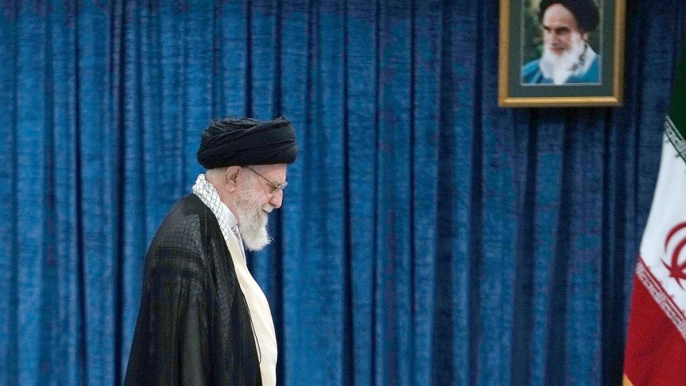 US-Präsident Donald Trump verkündet den Tod von Irans Religionsführer Ajatollah Ali Chamenei. (Archivbild) Foto: Vahid Salemi/AP