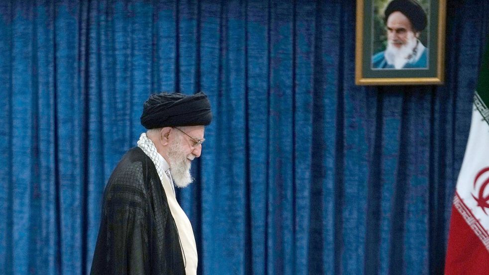 Trump verkündet Tod Chameneis (Archivbild). Foto: Vahid Salemi/AP/dpa