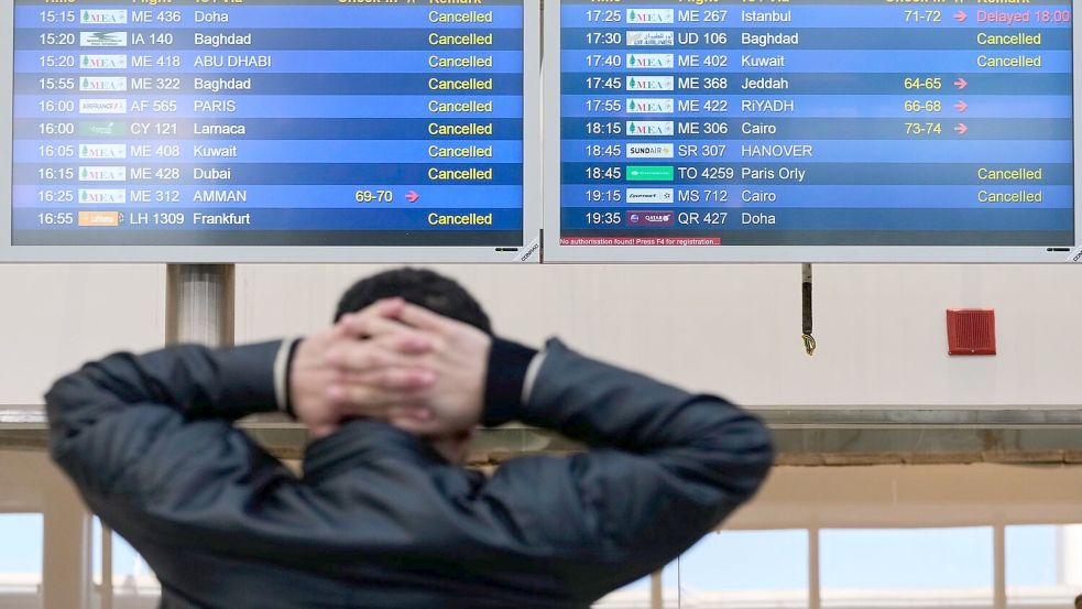 Viele Menschen sitzen fest. Foto: Hassan Ammar/AP/dpa
