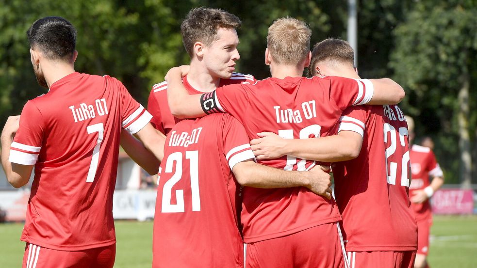 Groß war der Jubel bei TuRa 07 nach dem Sieg in Wilhelmshaven. Archivfoto: Hans Damm