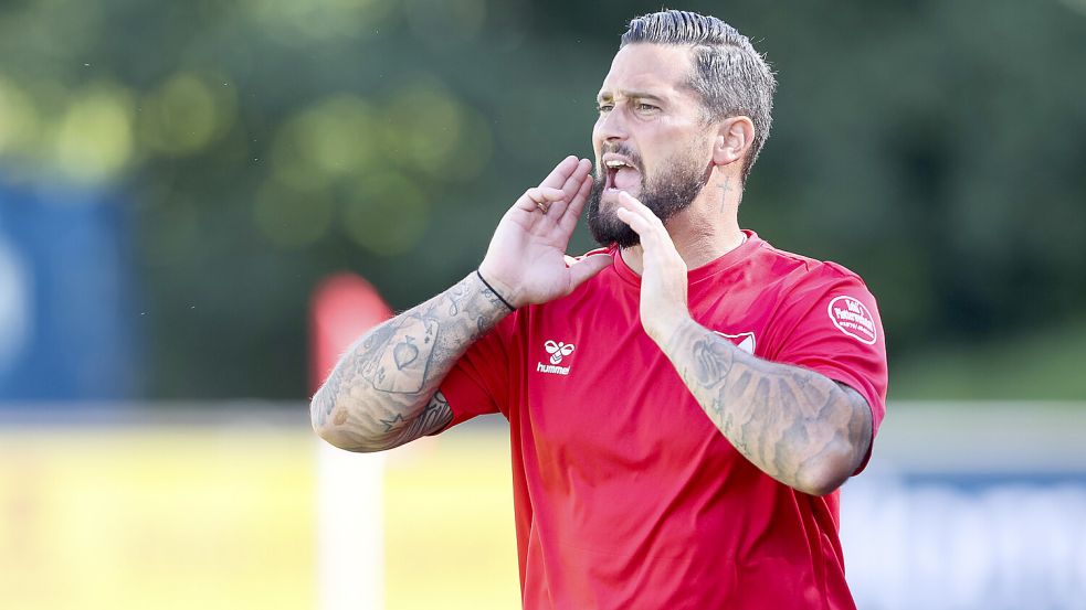 Daniel Franziskus haderte nach dem 2:2 gegen Larrelt. Archivfoto: Jens Doden/ Emden