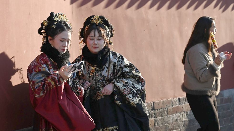 Traditionelle Kleidung und klassische Architektur sind auch in China der Renner für Social-Media-Inhalte. Foto: Johannes Neudecker