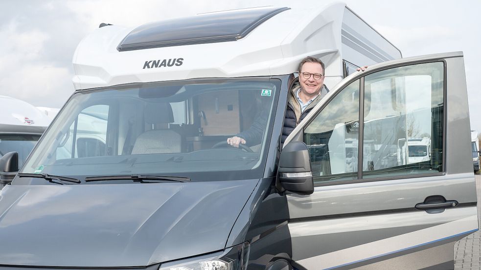 Ansprechen ausdrücklich erlaubt: Wer unserem Chefredakteur begegnet, ist herzlich willkommen. Foto: Klaus Ortgies