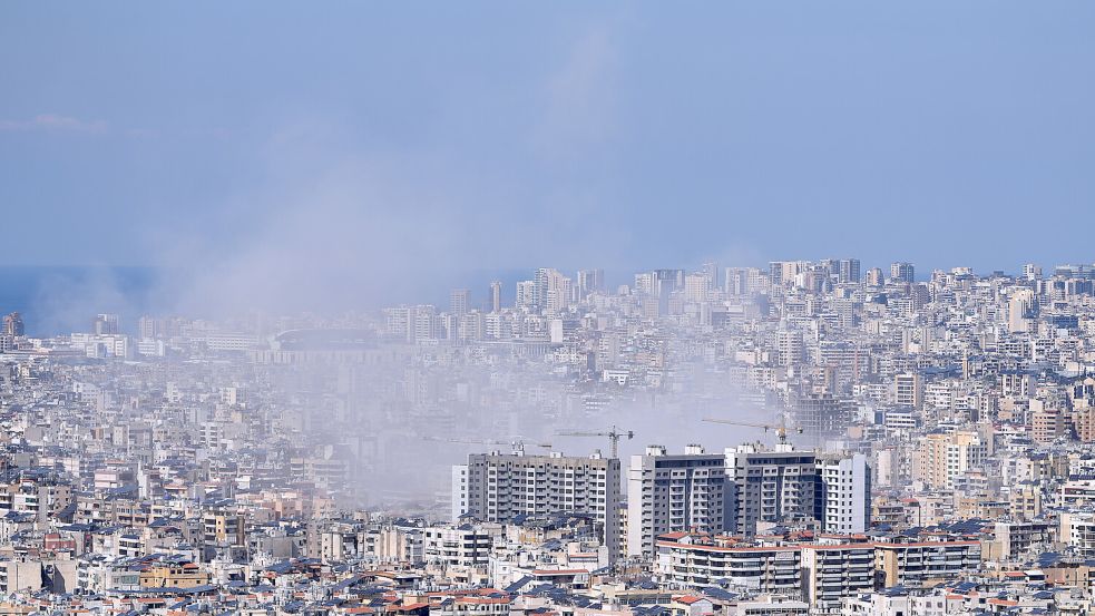 Nachdem die USA und Israel einen Angriff auf den Iran starteten, kommen nun Stimmen aus Madrid – die EU soll deeskalieren. Foto: picture alliance/dpa/AP