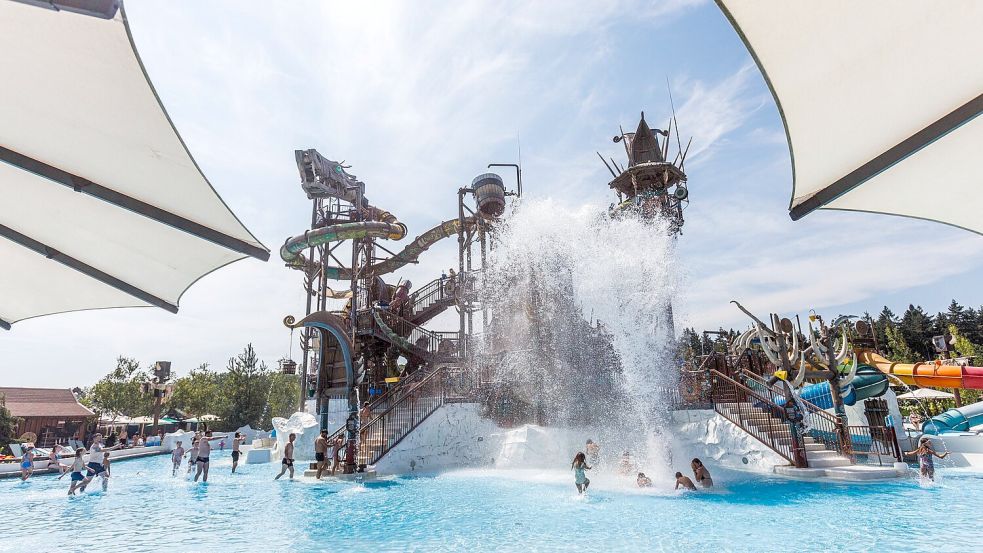Das Mädchen war im Sommer aus dem Erlebnisbad des Europa-Parks gelockt und Stunden später mehrere Kilometer entfernt in einem Wald verletzt entdeckt worden. (Archivbild) Foto: Philipp von Ditfurth/dpa