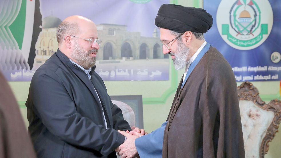 Als aussichtsreicher Kandidat für das Amt des Religionsführers gilt Chameneis Sohn Modschtaba. (Archivbild) Foto: Iranian Supreme Leader’s Office