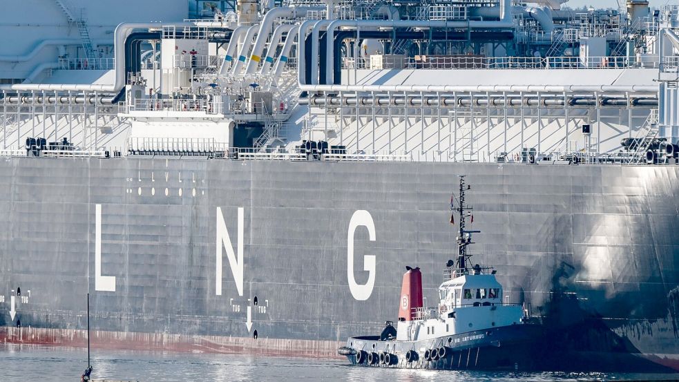 Am Mittwoch ankerten zahlreiche LNG-Tanker vor Katar im Persischen Golf. (Symbolbild) Foto: Stefan Sauer
