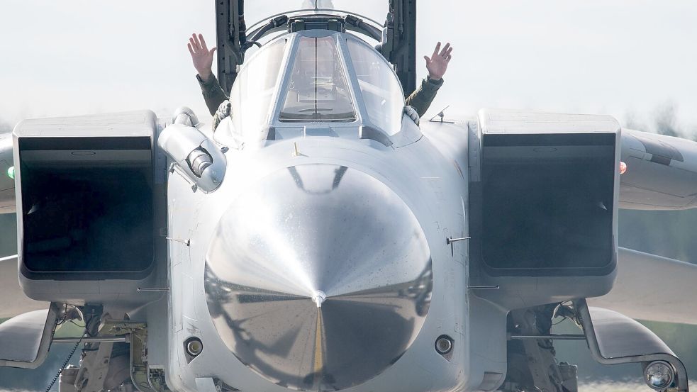 Ein Tornado-Kampfjet. Foto: Rainer Jensen/dpa-Archiv