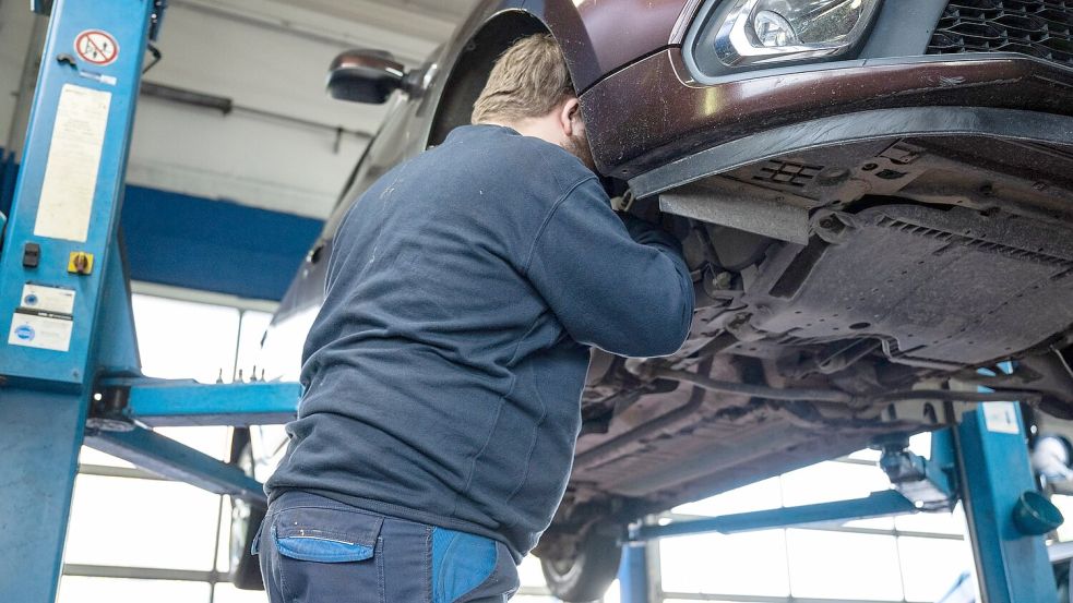 Die Zahl der Handwerks-Insolvenzen stieg laut Creditreform besonders deutlich im Kfz-Gewerbe. Foto: Hannes P Albert