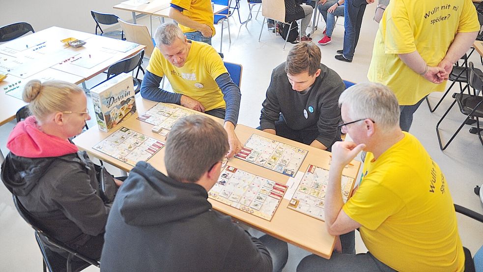 In der Stadtbibliothek Leer kann man am Sonnabend Spiele ausprobieren. Symbolfoto: Bodo Wolters/Archiv