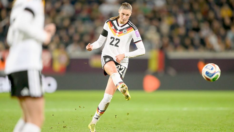 Die spielerische Klasse von Jule Brand soll den Deutschen in Norwegen helfen. Foto: Robert Michael