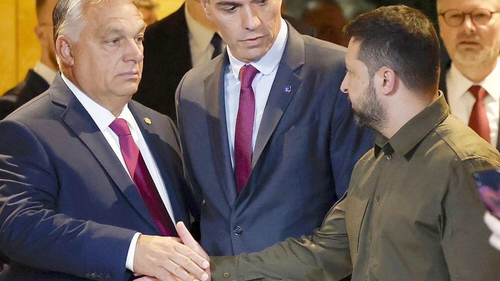 Sie waren keine Freunde und werden es nicht mehr: der Ungar Orban und der Ukrainer Selenskyj. (Archivbild) Foto: Peter Klaunzer/KEYSTONE/dpa