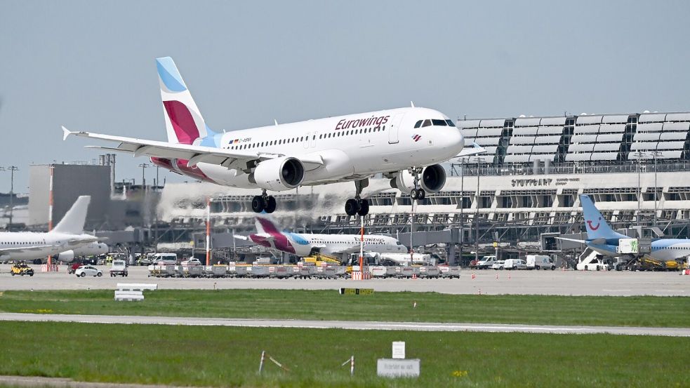 Auch bei Eurowings machen sich die Piloten streikbereit. (Archivbild) Foto: Bernd Weißbrod