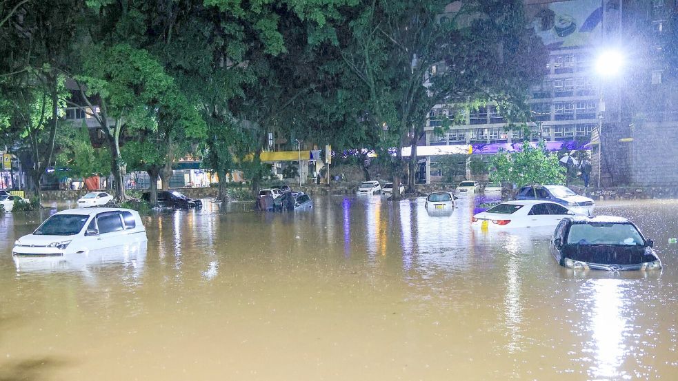 Einige Einwohner sind ertrunken, andere aufgrund beschädigter Stromkabel getötet worden. Foto: Andrew Kasuku/AP/dpa