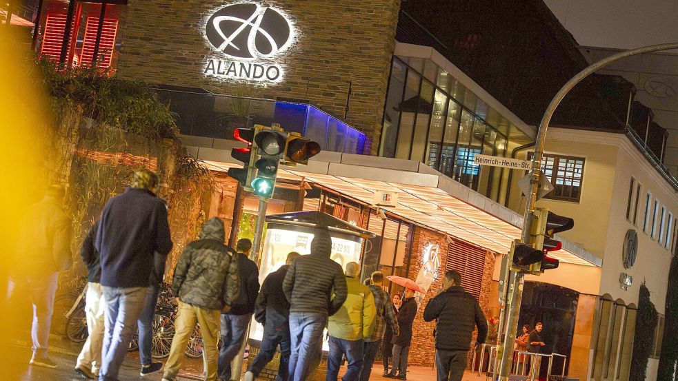 Im Alando soll es am vorvergangenen Wochenende zu einer körperlichen Auseinandersetzung zwischen Gästen und Türstehern gekommen sein. Foto: IMAGO/Swaantje Hehmann