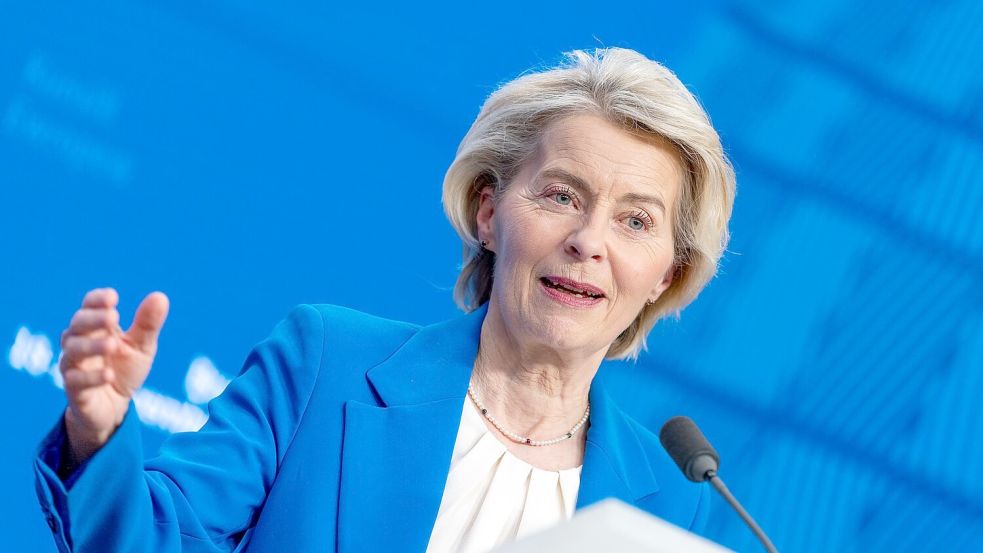 „Die Idee, dass wir uns einfach zurückziehen und aus dieser chaotischen Welt verabschieden können, ist nichts als ein Trugschluss“, sagte Ursula von der Leyen. (Archivbild) Foto: Michael Kappeler/dpa