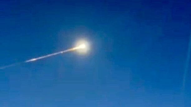 Teile eines Meteoriten waren Sonntagabend über weiten Teilen Deutschlands zu sehen. Foto: Gianni Gattus/TNN/dpa