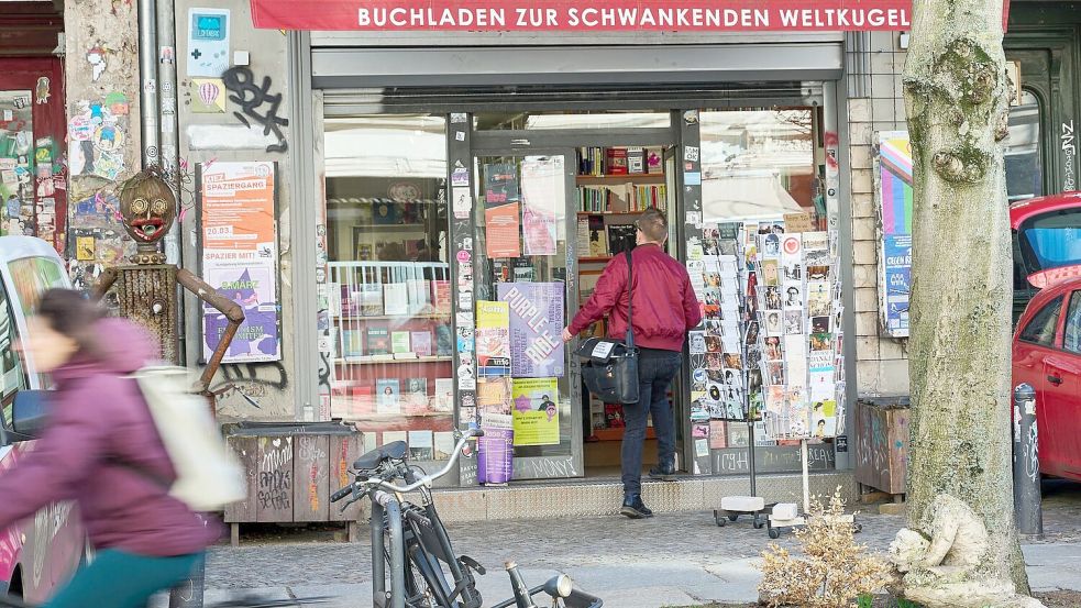 Der Berliner Buchladen „Zur schwankenden Weltkugel“ ist auch betroffen. Foto: Annette Riedl