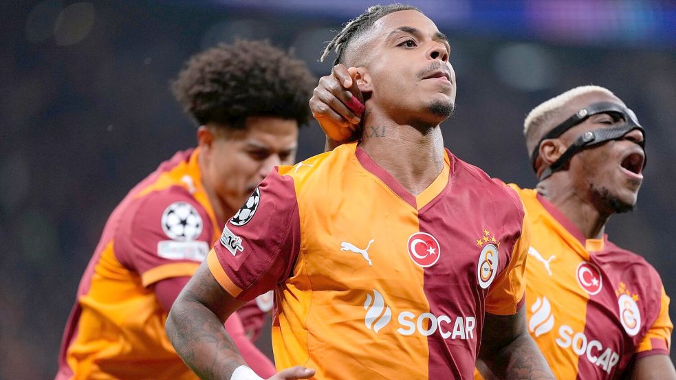 Mario Lemina gelang für Galatasaray der Siegtreffer gegen Liverpool. Foto: Khalil Hamra/AP/dpa