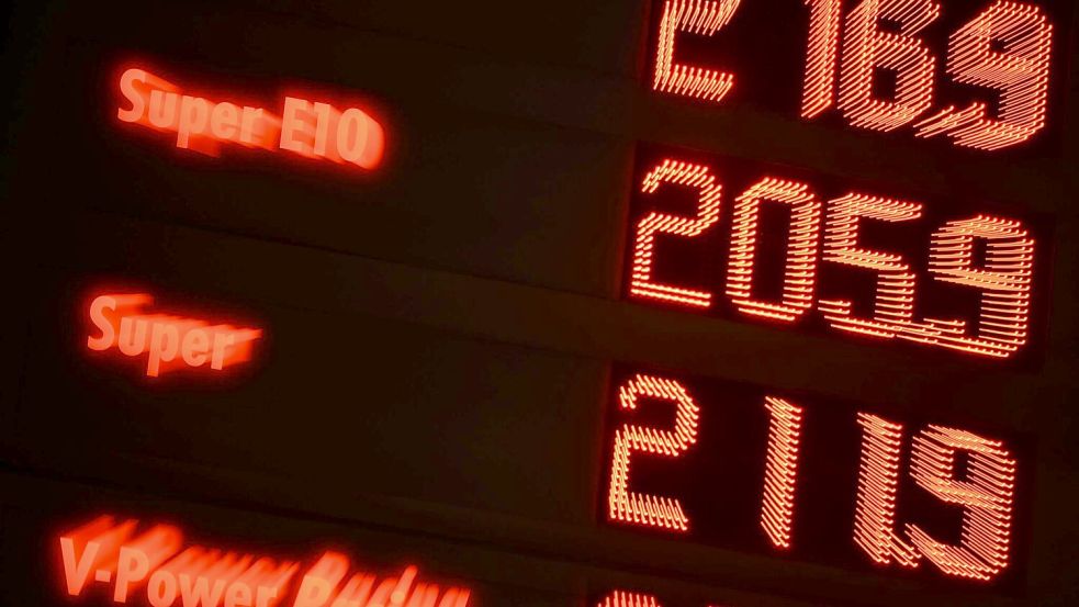 An den Tankstellen spüren Autofahrer den Iran-Krieg längst. Foto: Katharina Kausche