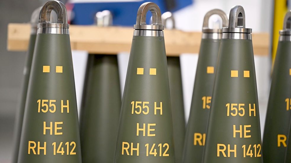 Artilleriegranaten vom Kaliber 155 Millimeter von Rheinmetall. Foto: Wolf von Dewitz/dpa