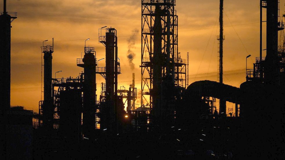 Ölpreise bleiben trotz freigegebener Reserven hoch (Archivbild). Foto: Marijan Murat