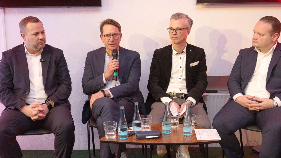 Osnabrück: Öffentliche Fraktionssitzung mit Podiumsdiskussion der SPD-Ratsfraktion Robert Alferink, Marco Graf, Tobias Schonebeck und Alexander Illenseer - 23.02.2026 in Osnabrück. Foto: André Havergo ***Stichworte*** Foto: André Havergo