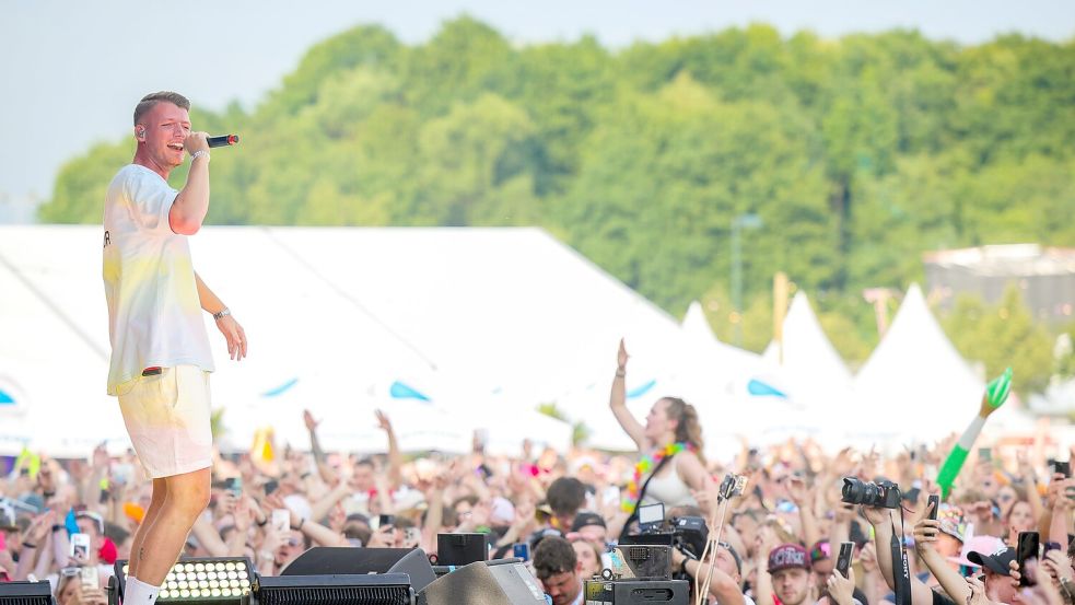 Ab jetzt wieder auf der Bühne: Julian Sommer. Foto: Christoph Reichwein