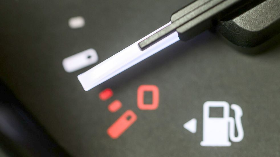 Tanken ist indes den zweiten Tag in Folge wieder etwas billiger geworden. Foto: Robert Michael