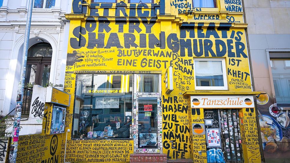 Der Buchladen „Golden Shop“ in Bremen (Archivbild). Foto: Sina Schuldt