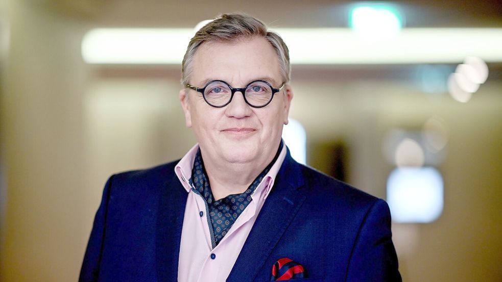 Hape Kerkeling findet den Umgangston im Internet „gnadenlos und hasserfüllt“. (Archivbild) Foto: Britta Pedersen