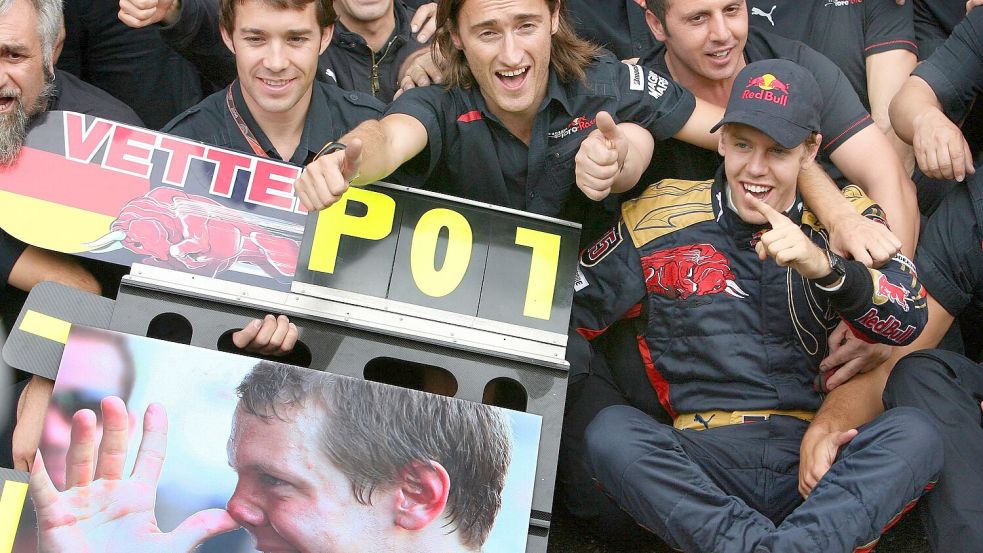 Sebastian Vettel (r) war 2008 jüngster Pole-Mann - und gewann dann auch das Rennen. (Archivbild) Foto: picture alliance / dpa