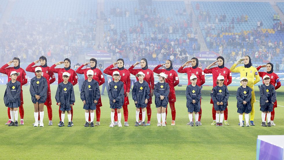 Das „Vergehen“ Fußballerinnen? Sie hatten beim Spiel gegen Südkorea die Nationalhymne nicht mitgesungen. Foto: IMAGO/Sports Press Photo