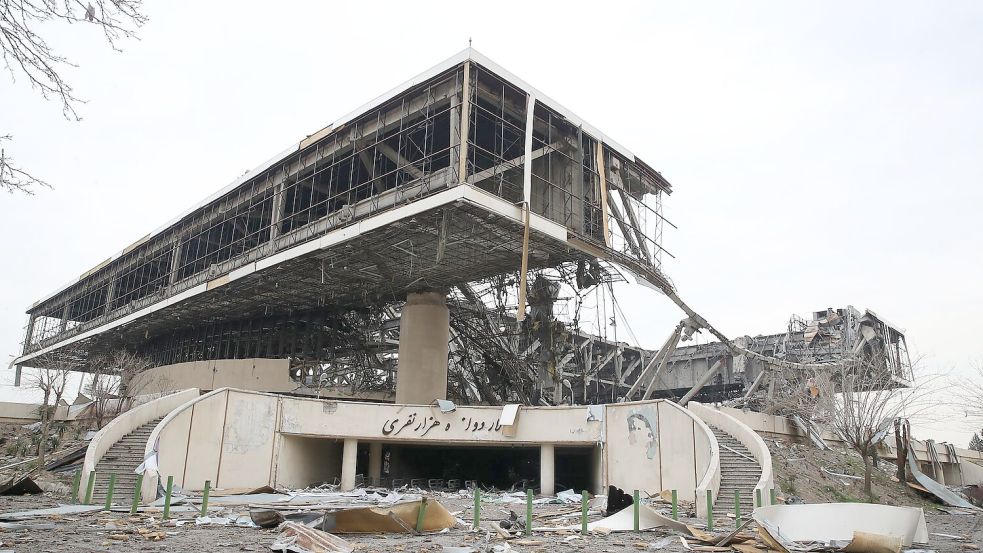 Die israelische Luftwaffe greift erneut Ziele in der iranischen Hauptstadt Teheran an. Foto: Stringer/dpa